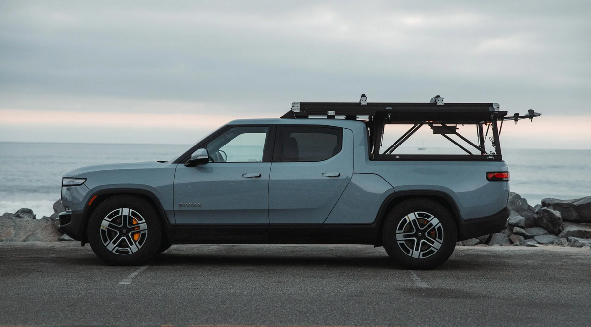 2022 - 2027 4' Bed Crew Cab Powered Tonneau Rivian R1T V2 Pro Camper - 8116